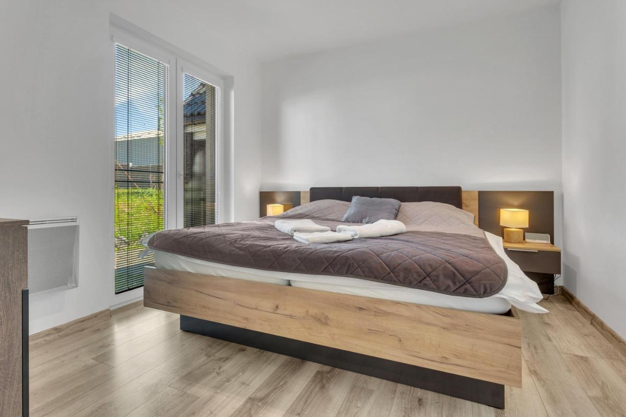 Family Apartments Klinovec Loučná pod Klínovcem Kültér fotó